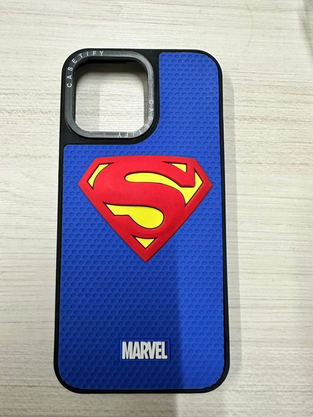 Diseño Case Tifi iPhone 14 — MARVEL — Producto